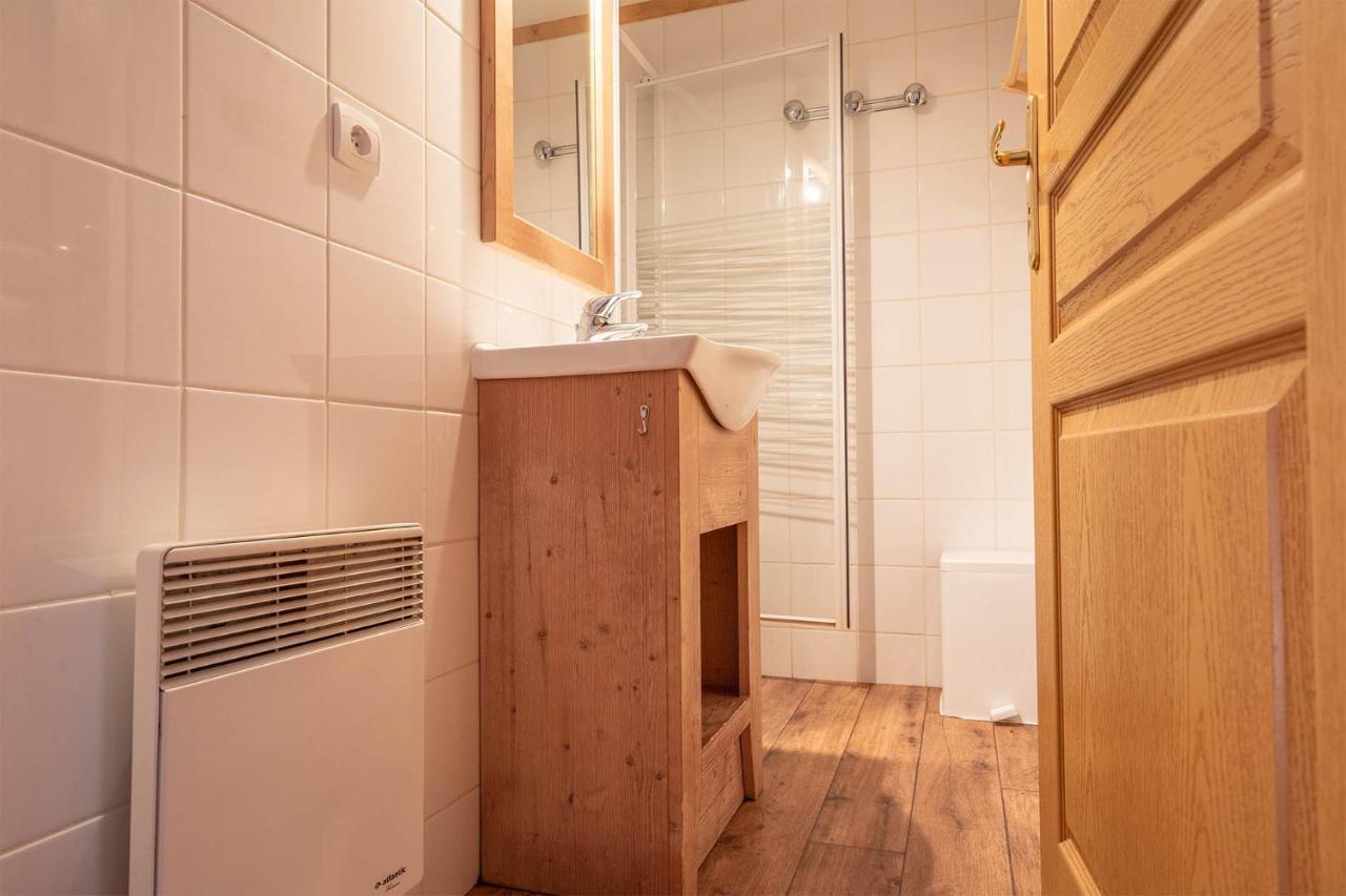 Madame Vacances Les Chalets Du Berger Premium*** La Feclaz Luaran gambar