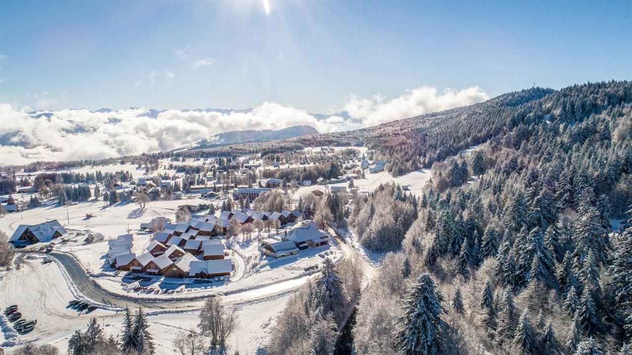Madame Vacances Les Chalets Du Berger Premium*** La Feclaz Luaran gambar